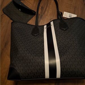 Michael Kors Eva Tote